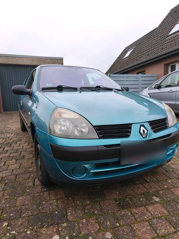 Gebraucht Renault Clio II 60 PS (44 kW) 2004 Grün Kleinwagen