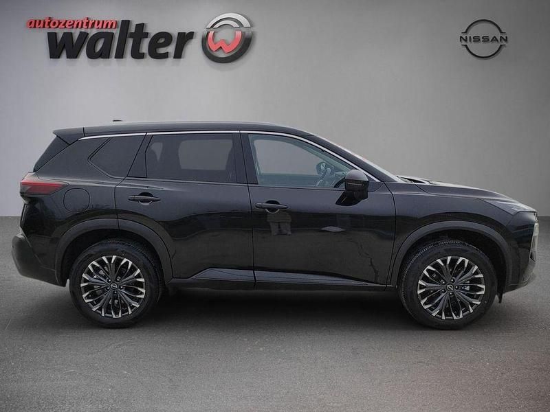 Neu Nissan X-Trail 163 PS (119 kW) 2025 Schwarz SUV