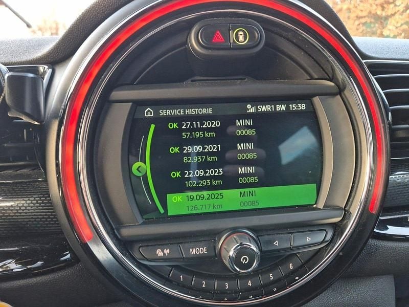 Usado Mini ONE 102 HP (75 kW) 2018 Verde Citadino