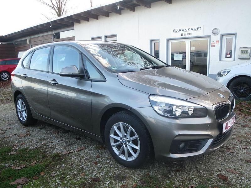 Gebraucht BMW 220 Active Tourer Advantage 192 PS (141 kW) 2016 Beige Van / Kleinbus