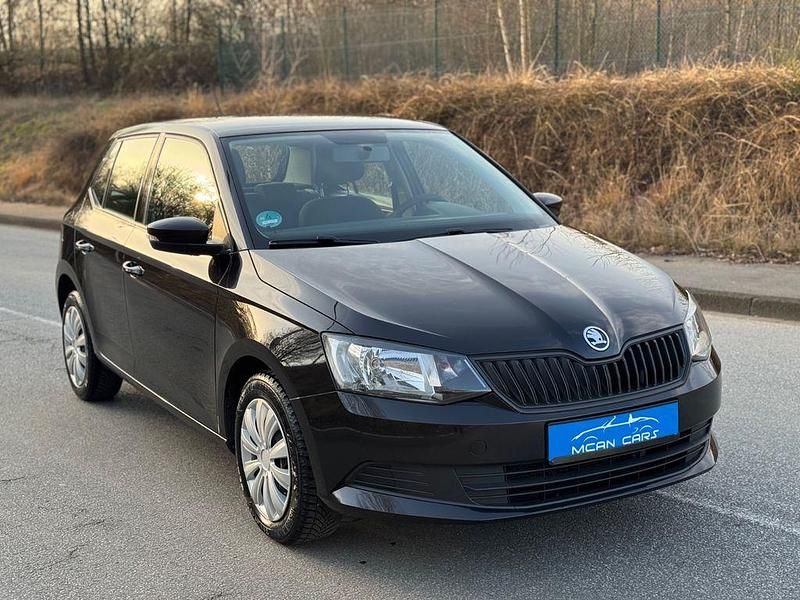 Gebraucht Skoda Fabia Cool Edition 60 PS (44 kW) 2017 Schwarz Limousine