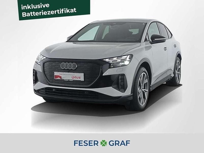 Gletscherweiß metallic Gebraucht 2024 Audi Q4 Sportback e-tron Ambiente SUV | 36.770 € (Fairer Preis) - Bild 1/4