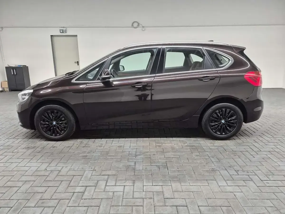 Gebraucht BMW 218 136 PS (100 kW) 2015 Sparklingbraunmet. Van / Kleinbus