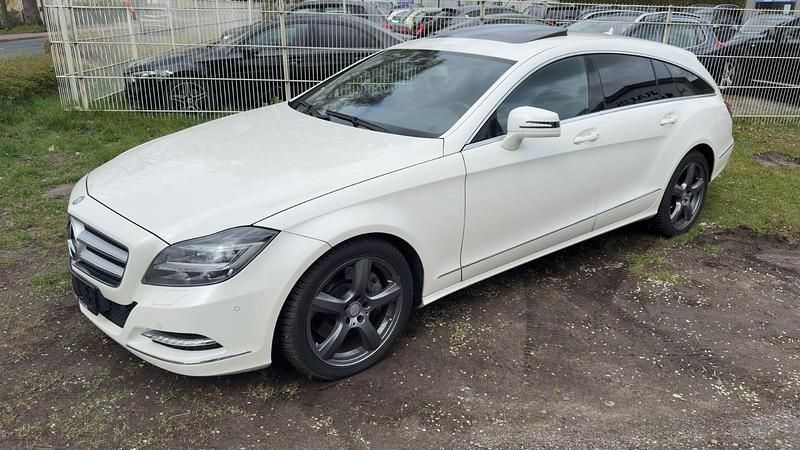 Gebraucht Mercedes CLS350 265 PS (194 kW) 2013 Weiß Kombi