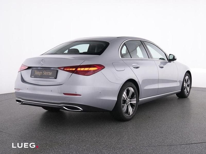 Gebraucht Mercedes C180 Avantgarde 170 PS (125 kW) 2024 Silber Limousine