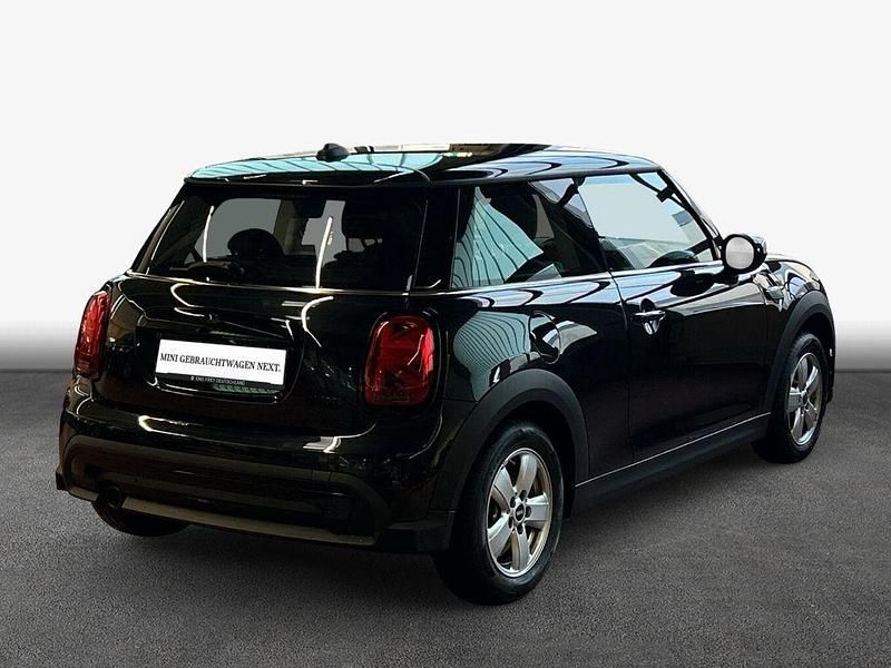 Gebraucht Mini Cooper Essential 136 PS (100 kW) 2022 Midnight black ii Kleinwagen