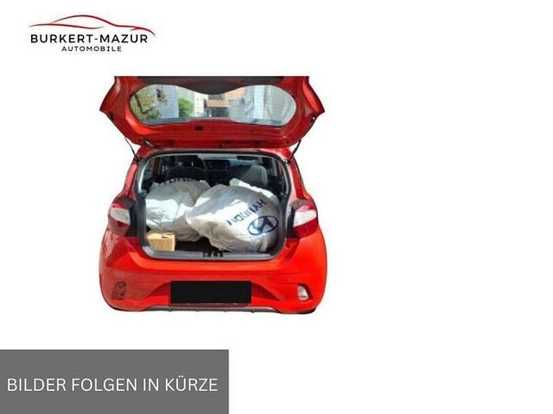 Gebraucht Hyundai i10 Trend 84 PS (61 kW) 2021 Rot Kleinwagen