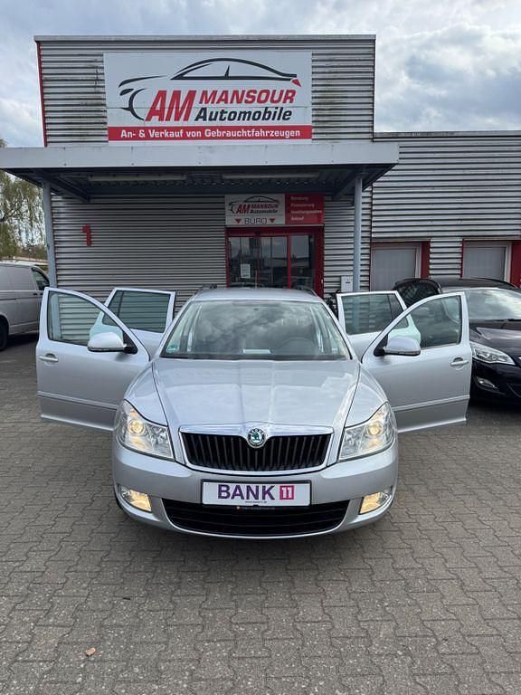Second-hand Skoda Octavia 122 CP (89 kW) 2013 Argintiu Berlinǎ
