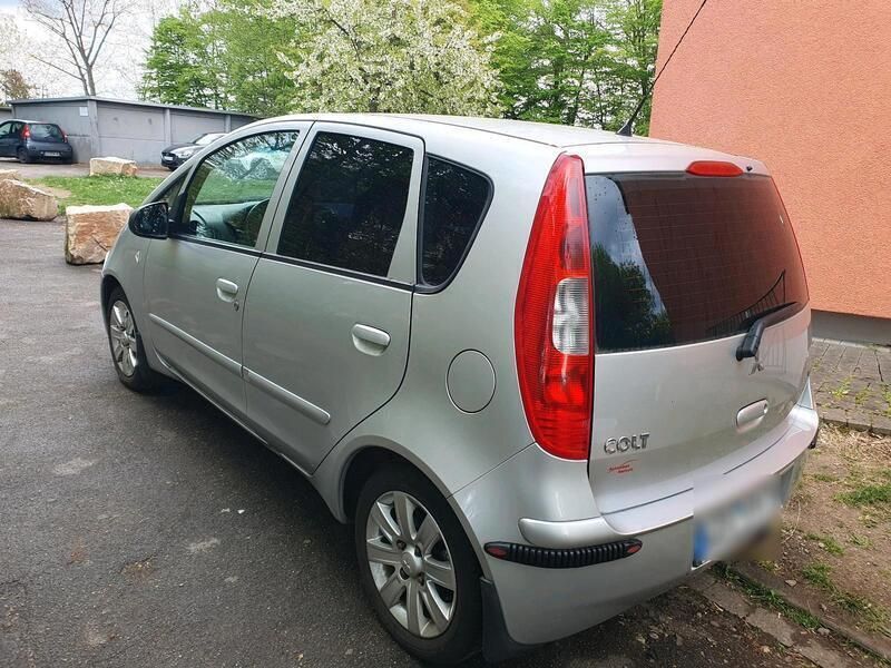 Grau Gebraucht 2004 Mitsubishi Colt Kleinwagen | 2.400 € (Fairer Preis) - Bild 1/4