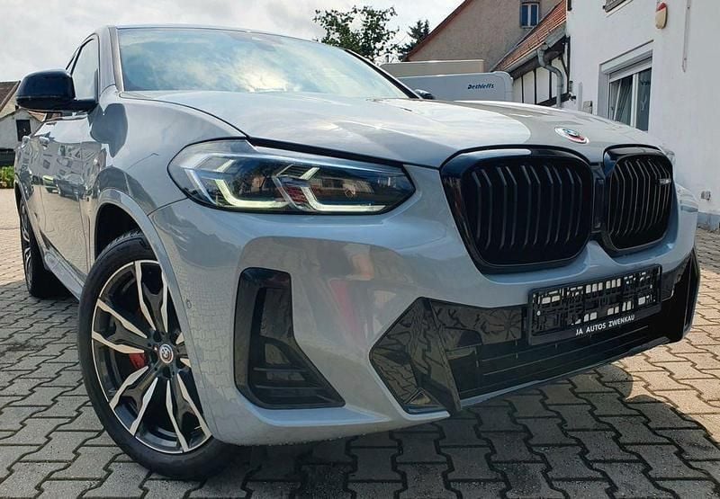 Grau Gebraucht 2022 BMW X4 Performance SUV | 45.219 € (Guter Preis) - Bild 1/4