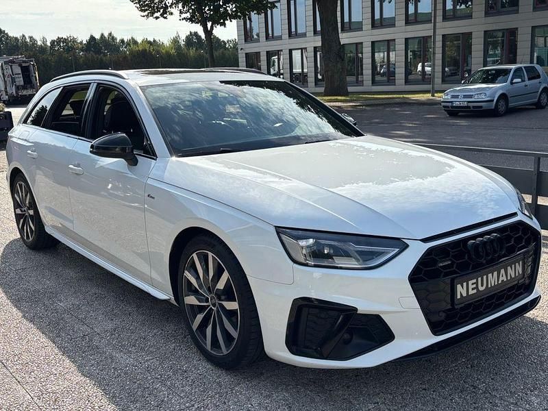 Weiß Gebraucht 2021 Audi A4 S-Line Kombi | 21.800 € (Guter Preis) - Bild 1/4