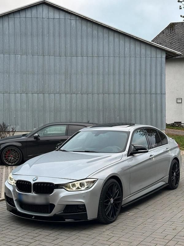 Silber Gebraucht 2015 BMW 328 M Sport Limousine | 19.999 € (Etwas zu teuer) - Bild 1/4
