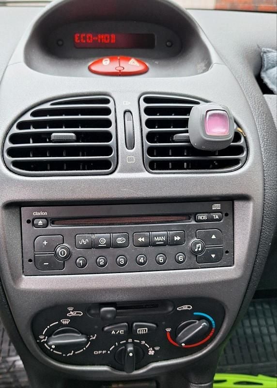 Gebraucht Peugeot 206 75 PS (55 kW) 2009 Grau Kleinwagen