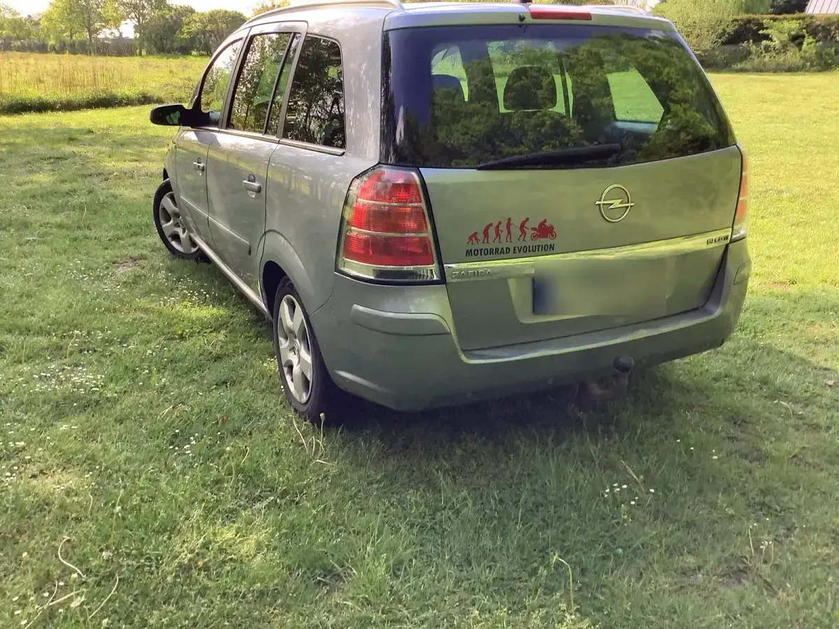 Gebraucht Opel Zafira 150 PS (110 kW) 2007 Silber Van / Kleinbus