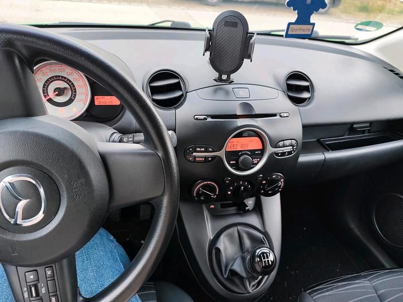 Gebraucht Mazda 2 86 PS (63 kW) 2008 Schwarz Kleinwagen