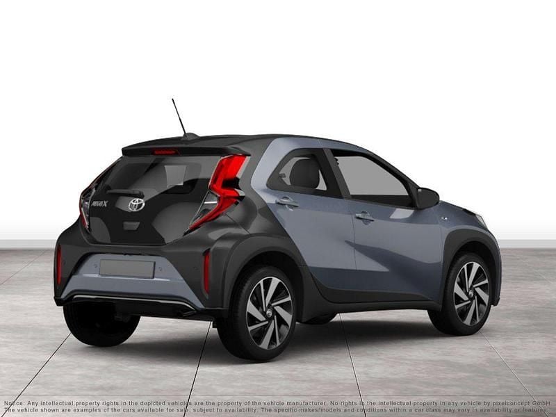 Gebraucht Toyota Aygo X Business Edition 72 PS (52 kW) 2025 Grau SUV