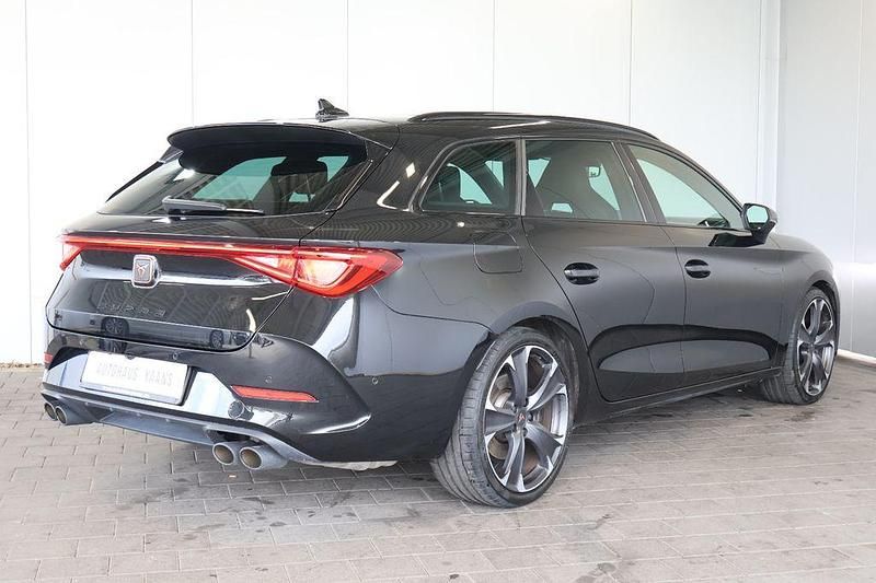 Gebraucht Cupra Leon VZ 300 PS (220 kW) 2023 Schwarz Limousine