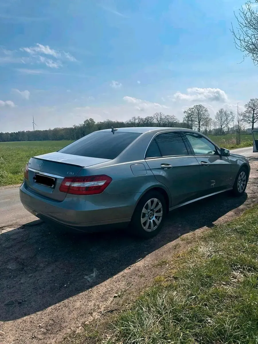 Brugt Mercedes E220 2010 Grå Sedan