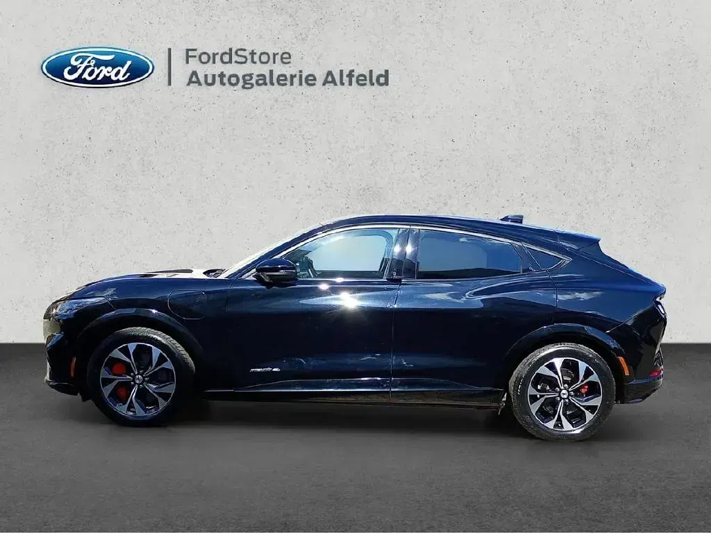 Gebraucht Ford Mustang Mach-E Basis 197 kW (269 PS) 2022 Schwarz SUV