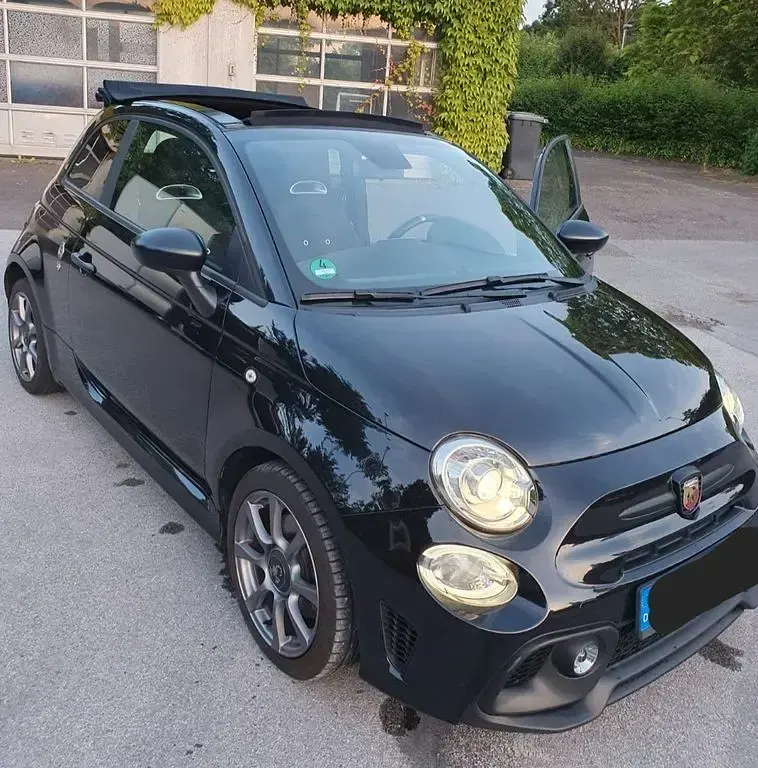 Gebraucht Abarth 595C 145 PS (106 kW) 2019 Schwarz Cabrio