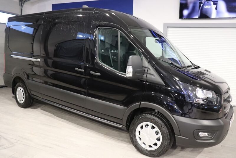 Neu Ford Transit Trend 131 PS (96 kW) 2025 Schwarz Pickup