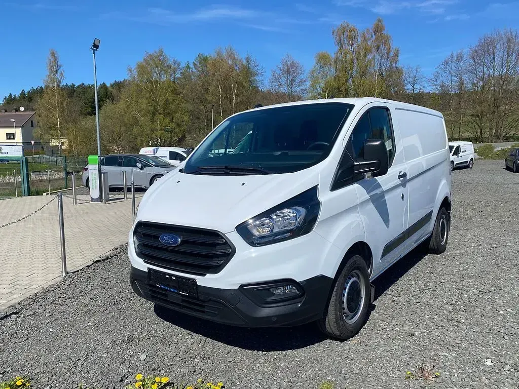 Second-hand Ford Transit Custom 105 CP (77 kW) 2021 Alb Monovolum