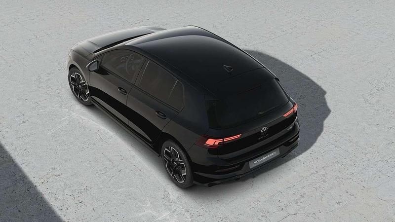 Neu VW Golf VIII R-line 150 PS (110 kW) 2025 Schwarz grenadill Kleinwagen