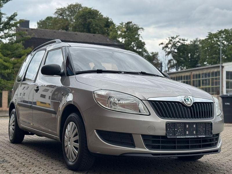 Beige Gebraucht 2012 Skoda Roomster Plus Edition Kombi | 2.490 € (Fairer Preis) - Bild 1/4