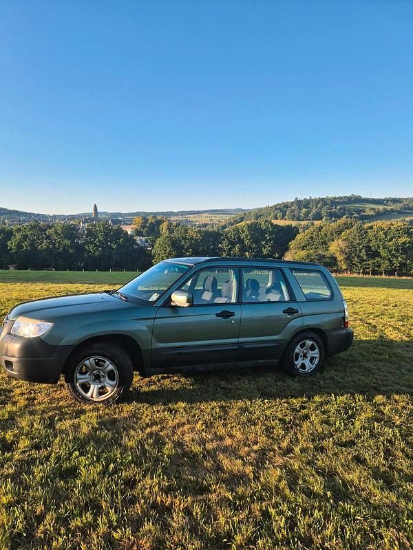 Grün Gebraucht 2006 Subaru Forester SUV | 1.500 € (Superpreis) - Bild 1/4