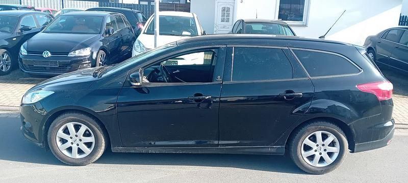 Gebraucht Ford Focus Champions Edition 150 PS (110 kW) 2013 Schwarz Limousine