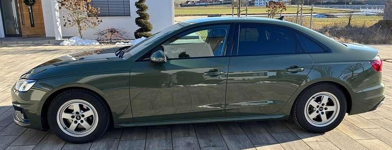 Używany Audi A4 Advanced 150 KM (110 kW) 2024 Zielony Sedan/Limuzyna