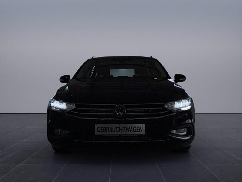 Gebraucht VW Passat Business 150 PS (110 kW) 2022 Kombi