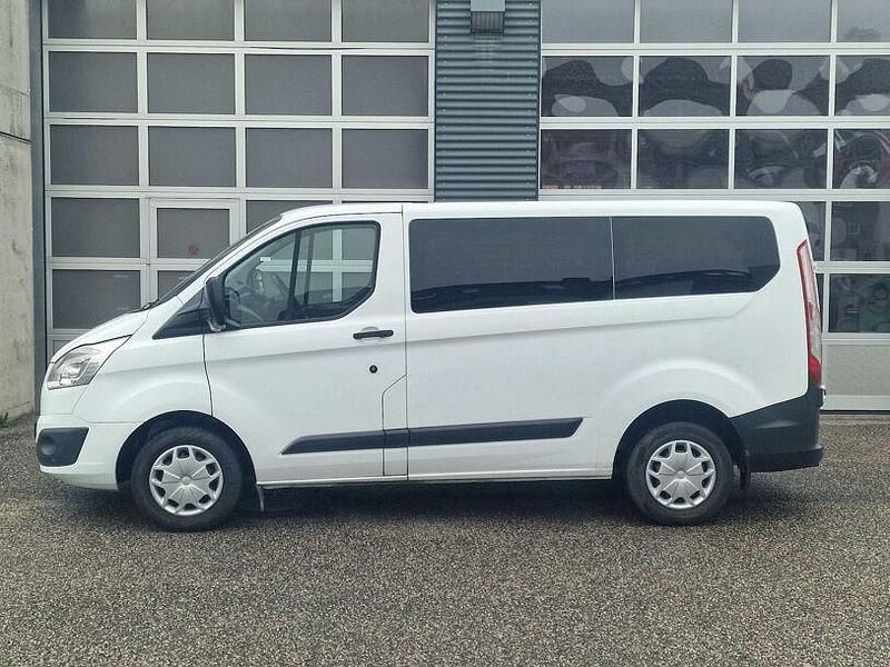Gebraucht Ford Transit Custom Trend 170 PS (125 kW) 2018 Frozen white Kombi