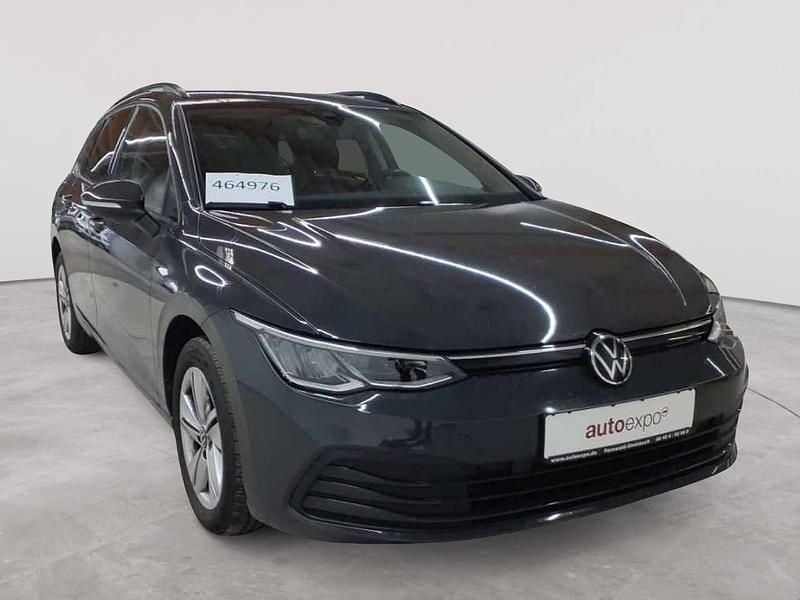 Gebraucht VW Golf VIII Life 116 PS (85 kW) 2021 Uranograu Kombi