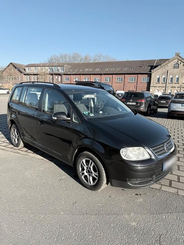 Gebraucht VW Touran 100 PS (73 kW) 2003 Schwarz Van / Kleinbus