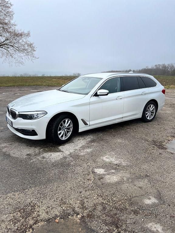Gebraucht BMW 530 265 PS (194 kW) 2019 Weiß Kombi