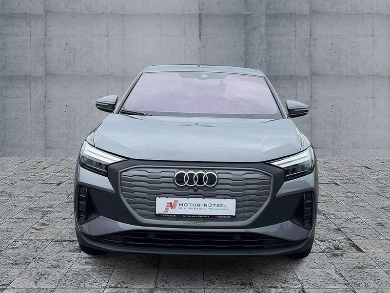 Gebraucht Audi Q4 e-tron 150 kW (204 PS) 2022 Taifungrau metallic SUV