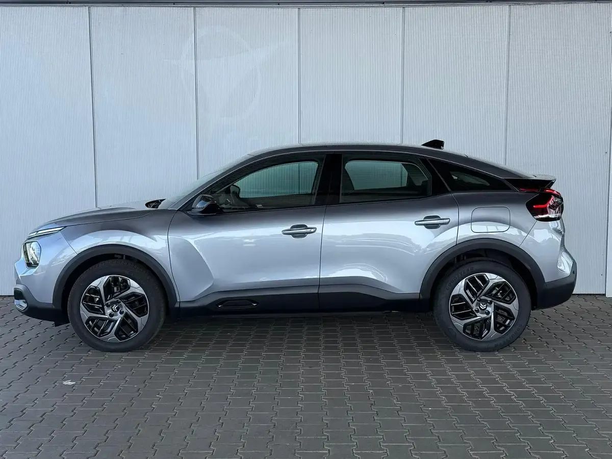 Gebraucht Citroën C4 131 PS (96 kW) 2024 Silber (gris acier) SUV