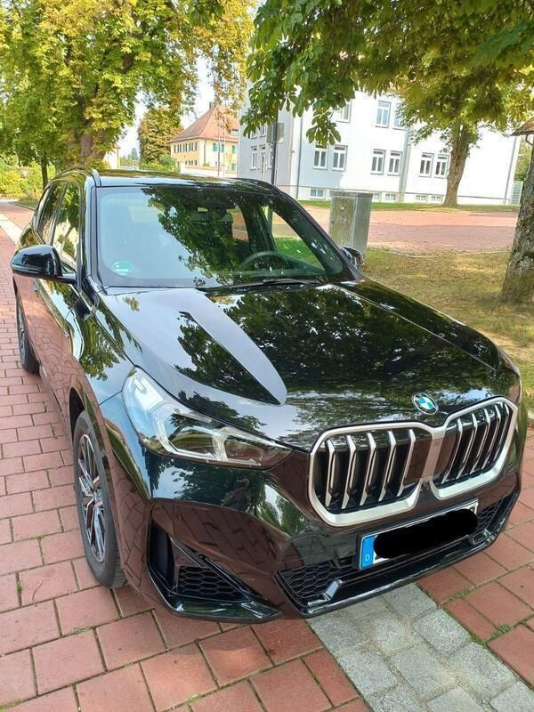 Schwarz Gebraucht 2024 BMW X1 M Sport SUV | 46.500 € (Fairer Preis) - Bild 1/4