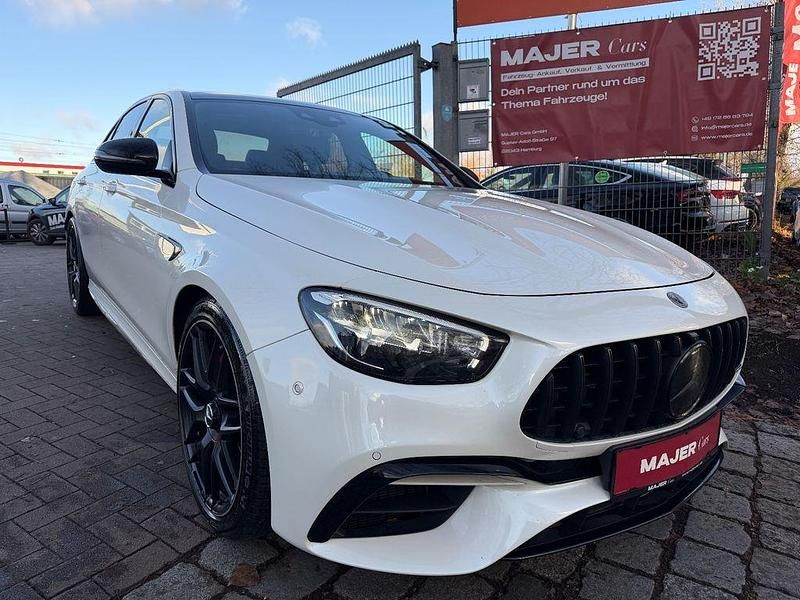 Weiß Gebraucht 2022 Mercedes E63S AMG AMG Limousine | 75.500 € (Fairer Preis) - Bild 1/3