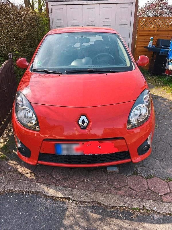 Second-hand Renault Twingo 43 CP (31 kW) 2009 Roșu Hatchback
