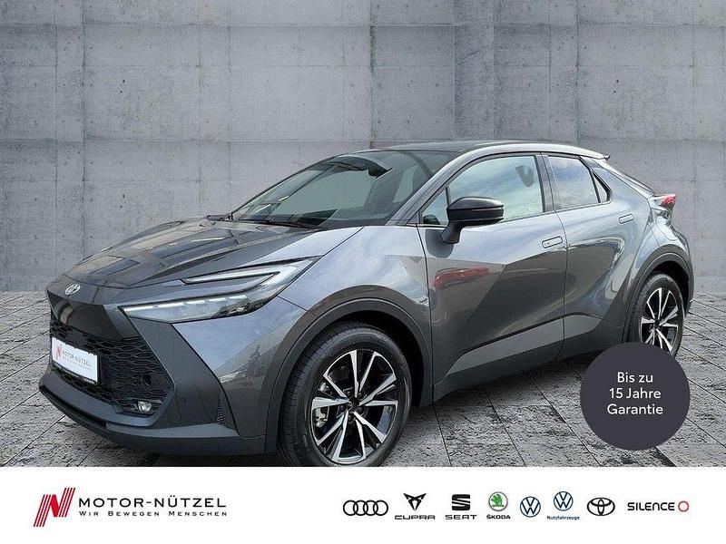 Schwarz Neu 2025 Toyota C-HR Team SUV | 31.990 € (Superpreis) - Bild 1/4