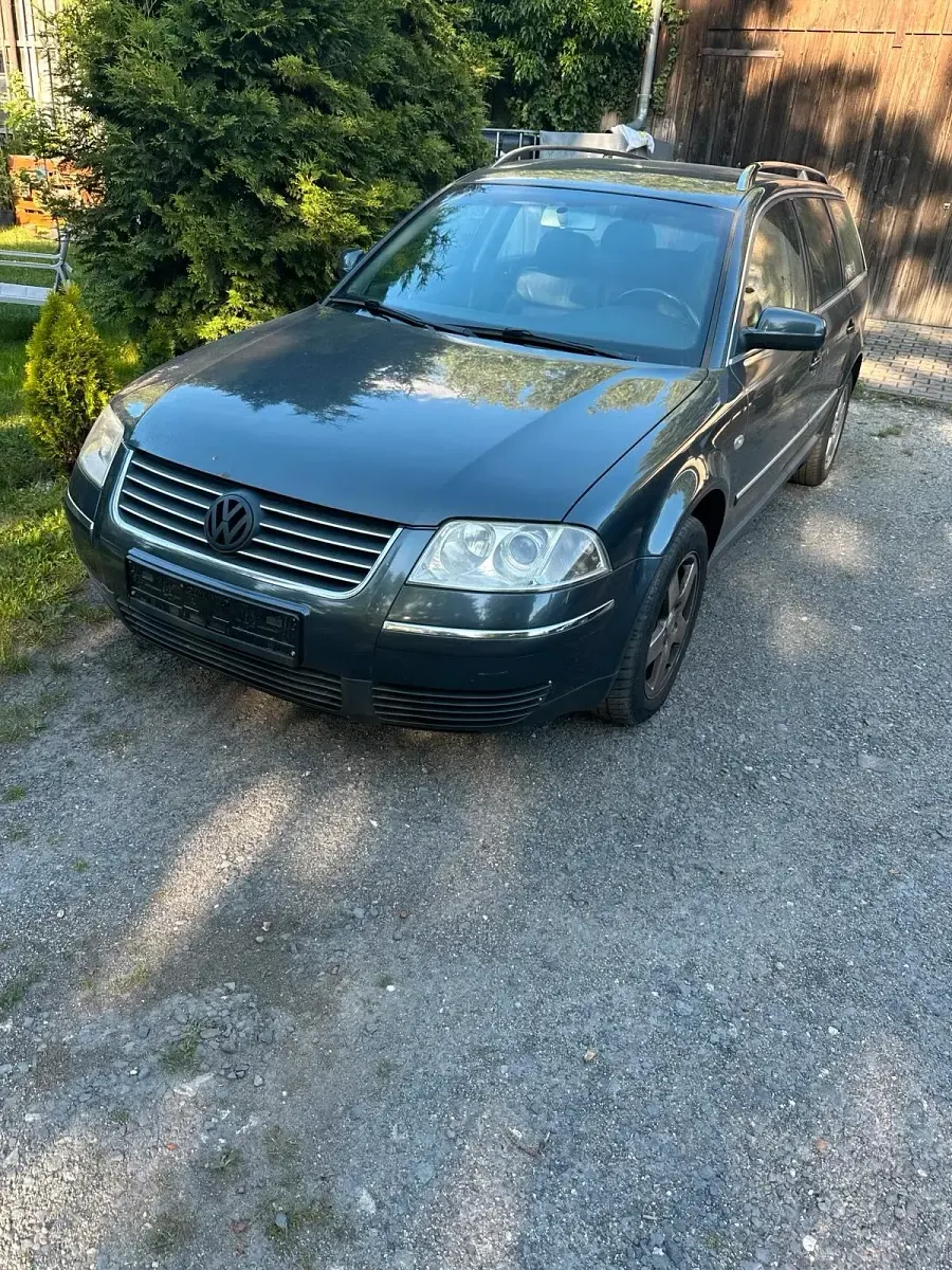 Gebraucht VW Passat 150 PS (110 kW) 2002 Blau Kombi