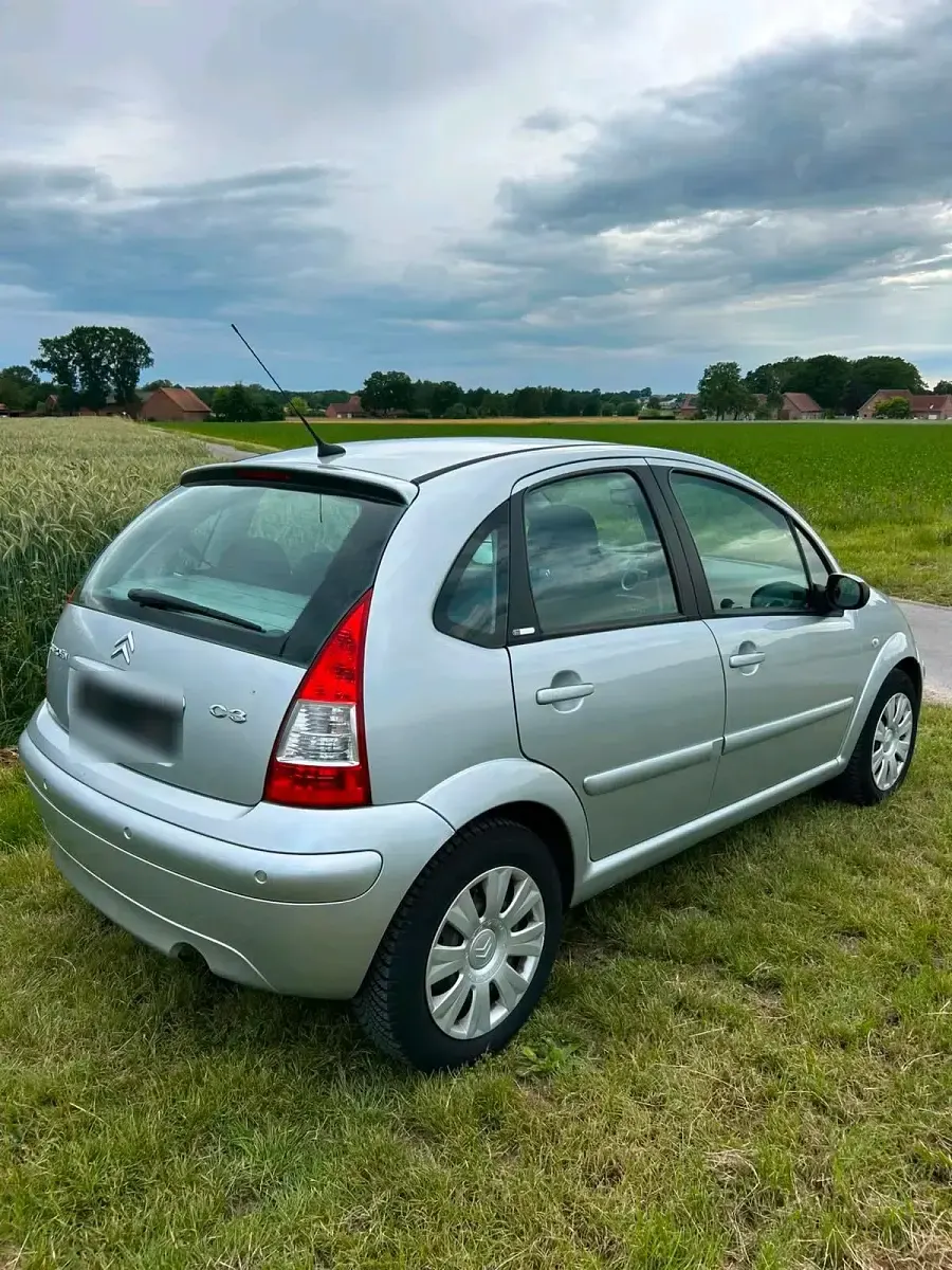 Gebraucht Citroën C3 73 PS (53 kW) 2006 Silber Kleinwagen