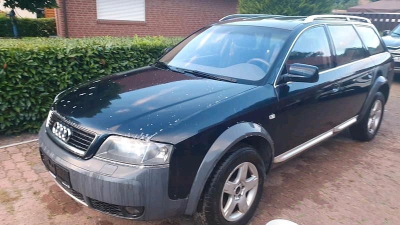 Blau Gebraucht 2004 Audi A6 Kombi | 3.900 € - Bild 1/4