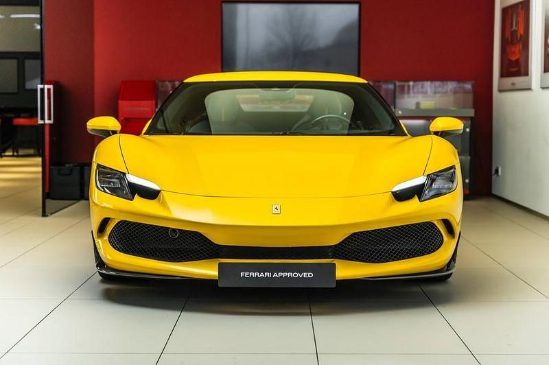 Gebraucht Ferrari 296 829 PS (609 kW) 2022 Gelb