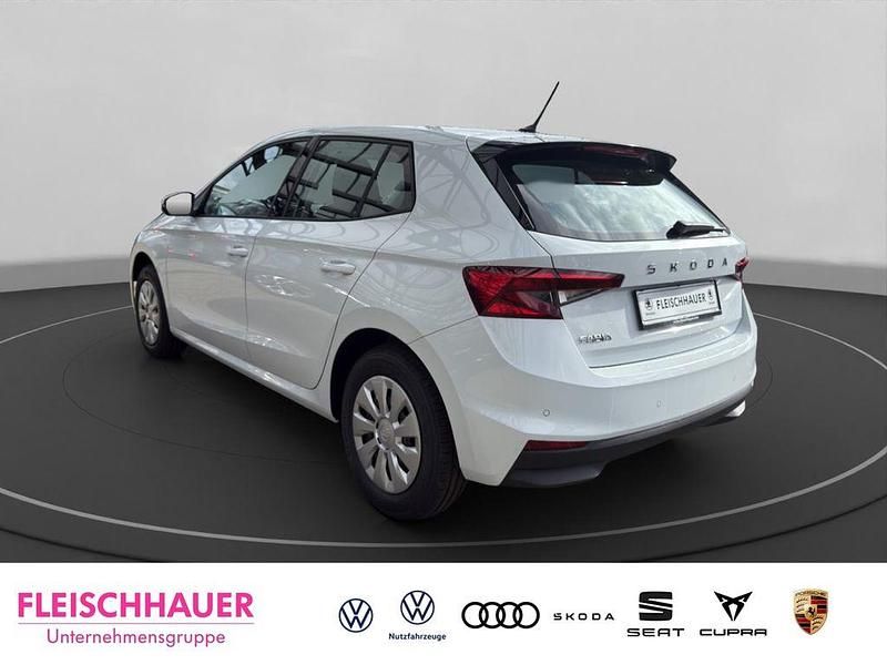 Gebraucht Skoda Fabia Essence 80 PS (58 kW) 2026 Moonweiss metallic Kleinwagen