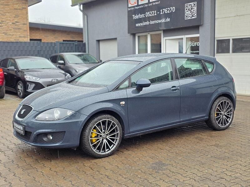 Grau Gebraucht 2009 Seat Leon Stylance Kleinwagen | 3.800 € (Fairer Preis) - Bild 1/4