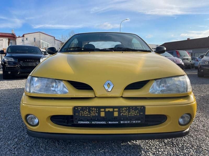 Gebraucht Renault Mégane Cabriolet 90 PS (66 kW) 1997 Gelb Cabrio