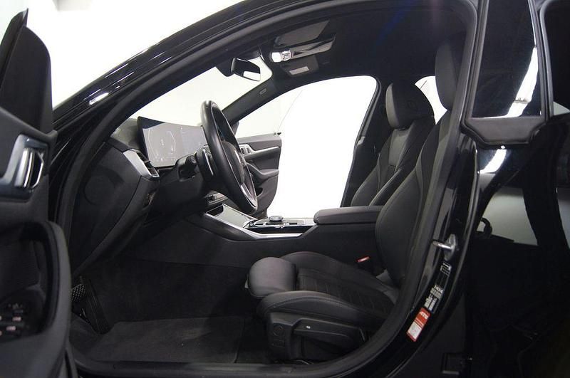 Schwarz ii/bonnet fluid black Gebraucht 2023 BMW 420 Gran Coupé Shadowline Coupé | 34.900 € (Superpreis) - Bild 1/2